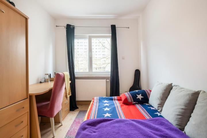 Schoenes Zimmer Im Charmanten Haus Berlin Eksteriør bilde